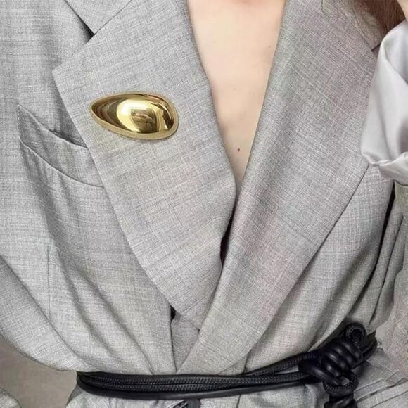 Chic Smooth Teardrop Brooch for Women Men Gold Silver Plated Minimalist - Picture 2 of 6